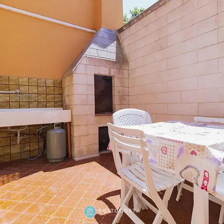 Apartman Iris Flat Interrato - *